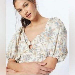 Abercrombie & Fitch Floral Puff Sleeve Poplin O-Ring Smocked Crop Top Size Small